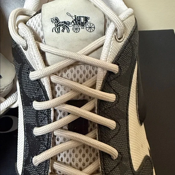 ❌SOLD❌COACH C275 SIGNATURE Tech Runner Graphite Women’s Sneakers 7.5B - Picture 4 of 7